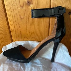 Jeffrey Campbell Solitaire Pumps